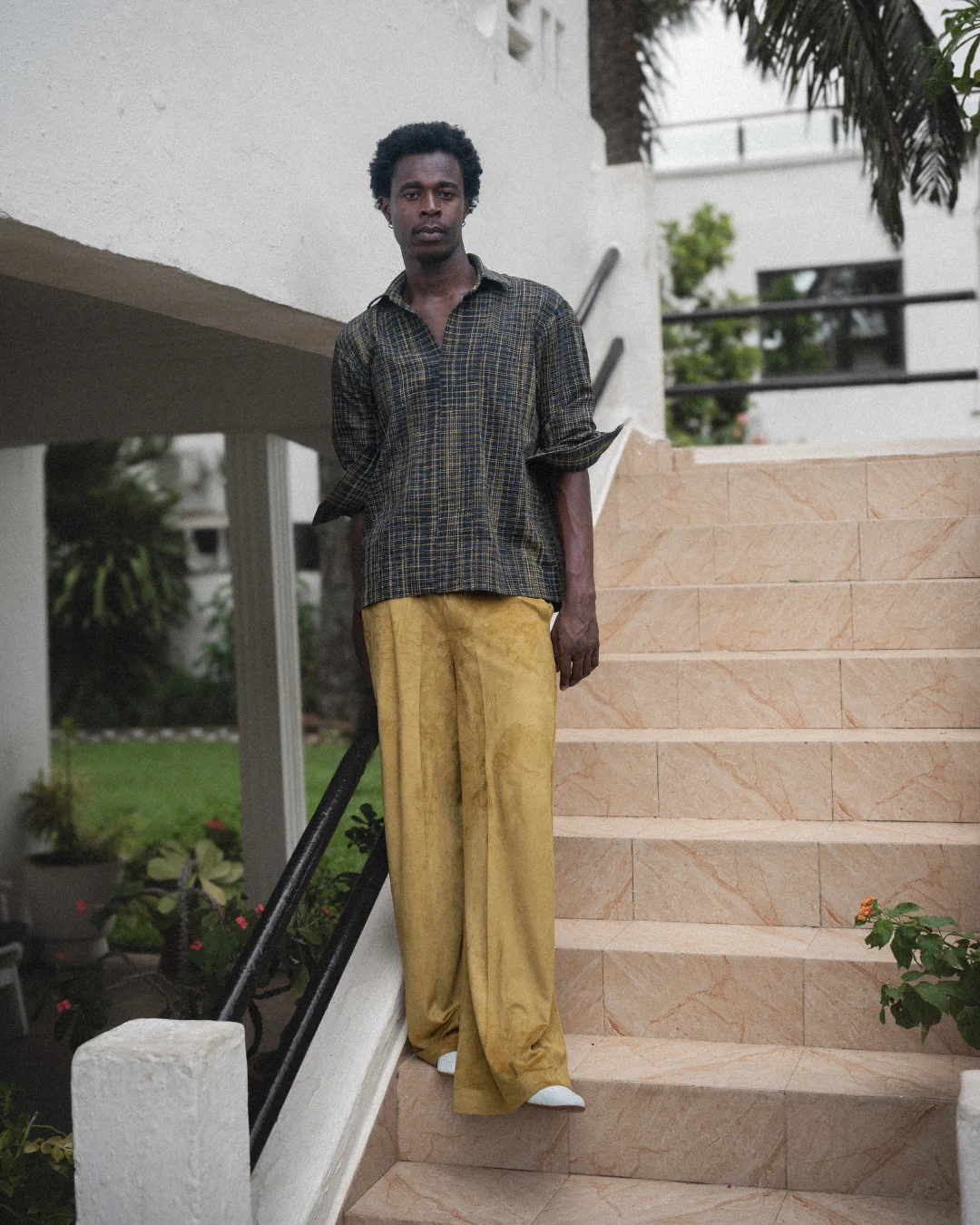 Ajabeng fashion look in motion